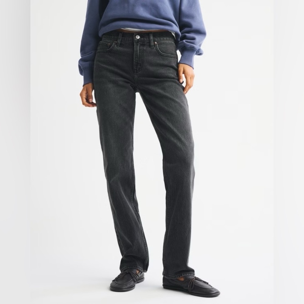 NWOT Abercrombie & Fitch 90’s straight Mid Rise Black size 28/6